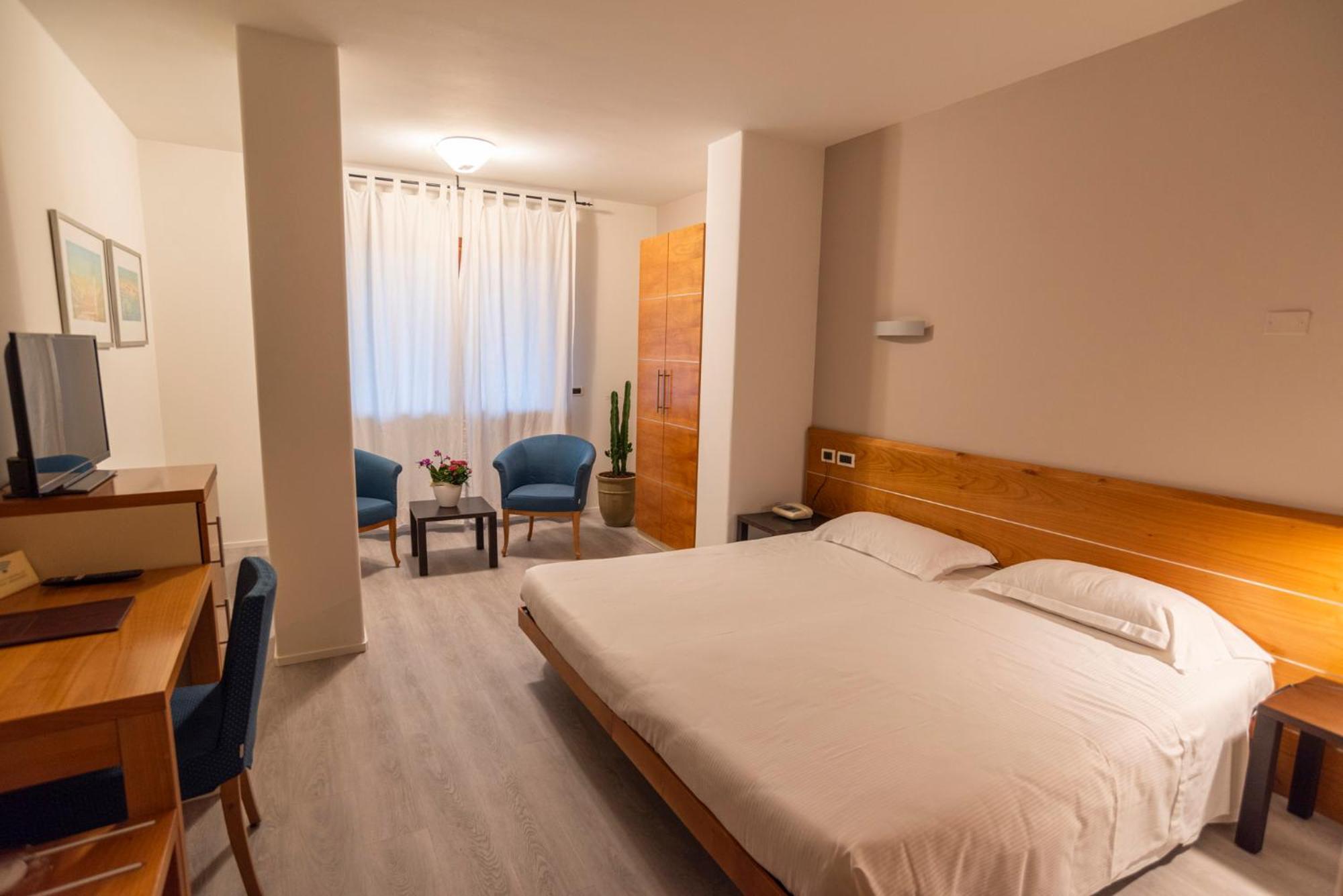 Ca' Delle Rose Hotel Кастелфранко Венето Екстериор снимка
