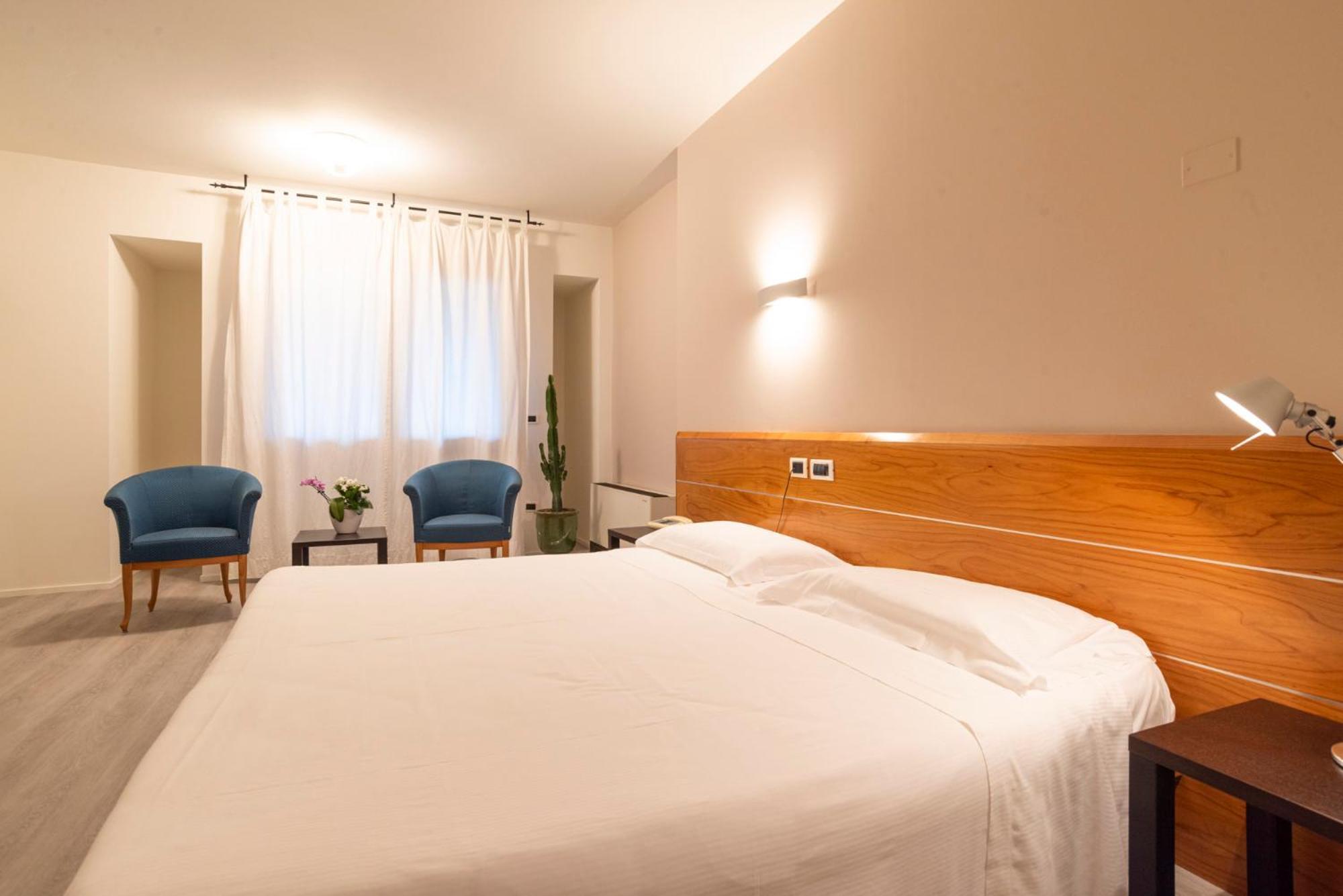Ca' Delle Rose Hotel Кастелфранко Венето Екстериор снимка